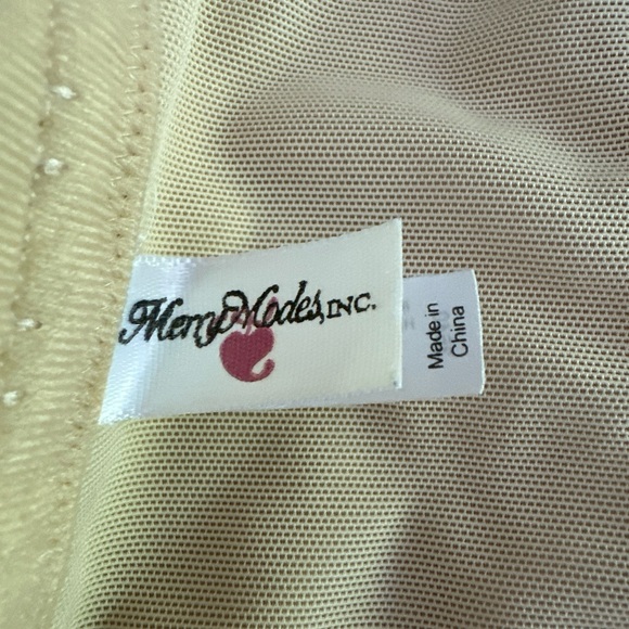 Merry Modes Nude Bridal Seamless Bustier Style 9500 Size 34B - Picture 6 of 10